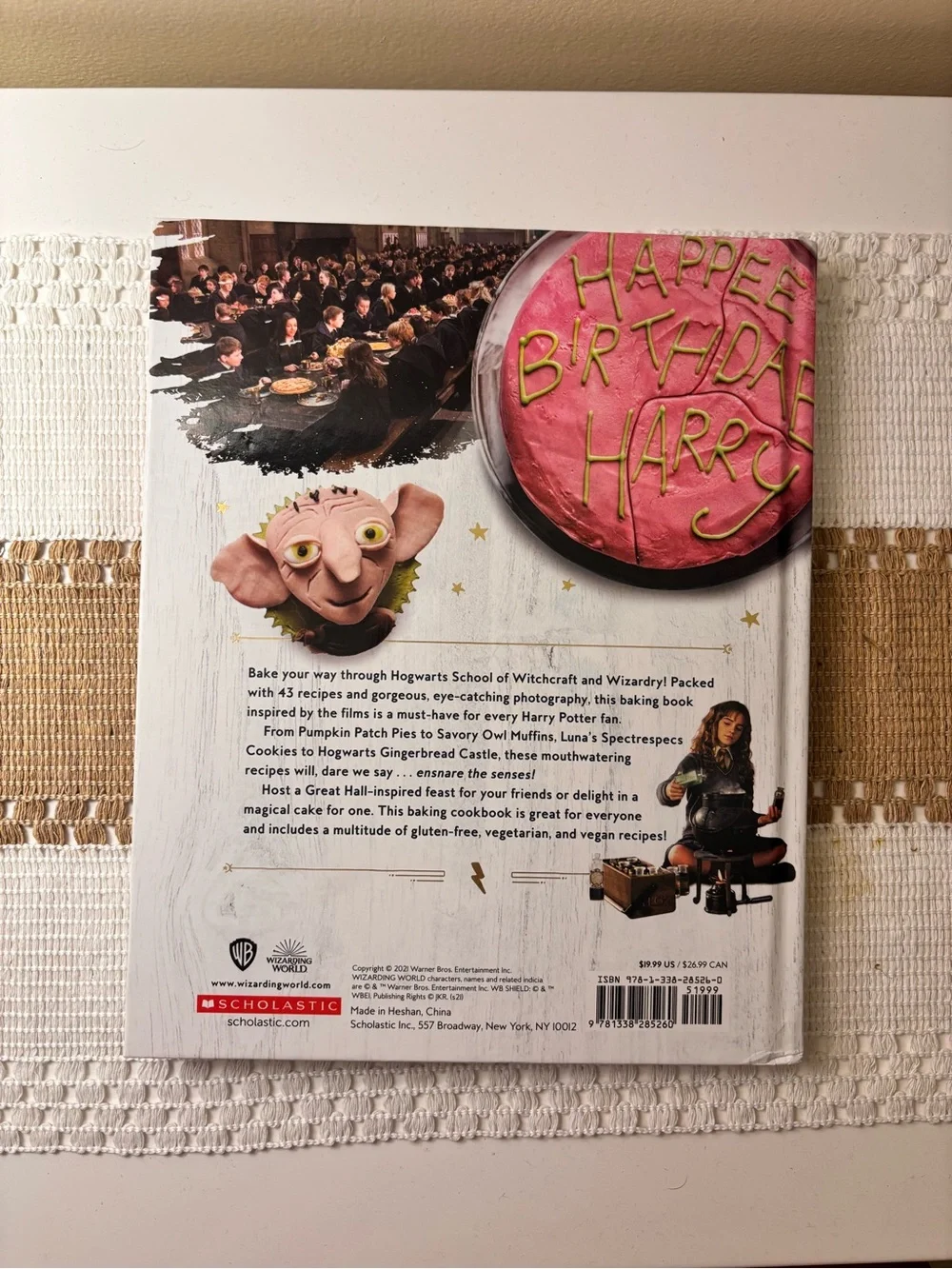 Scholastic Harry Potter Baking Book - White, Gold, Red, Green, Black